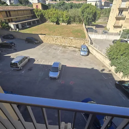 Appartement Sea View, Balcony, Private Parking